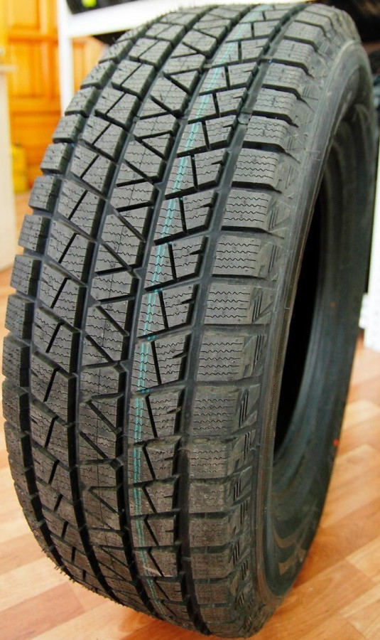 Зимова шина Headway HW507 265/65 R17 112Q