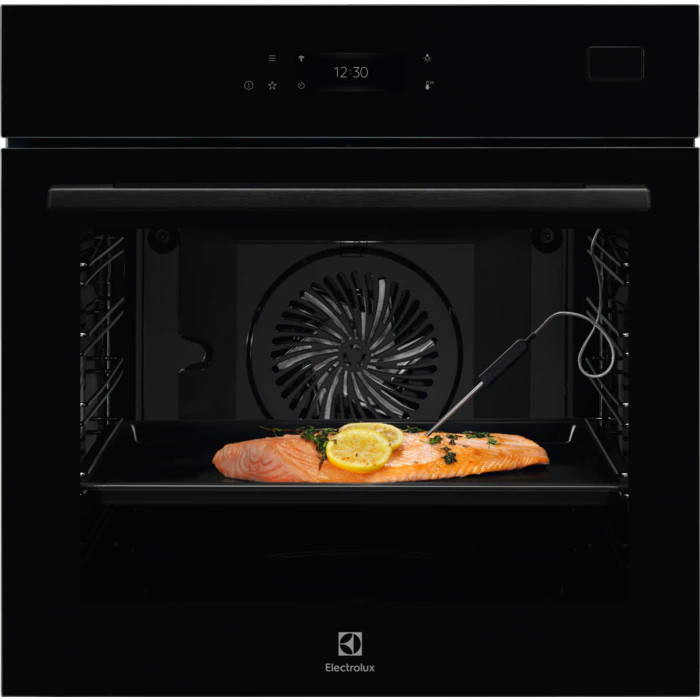 Духовой шкаф Electrolux SteamBoost EOB 8S39 WZ