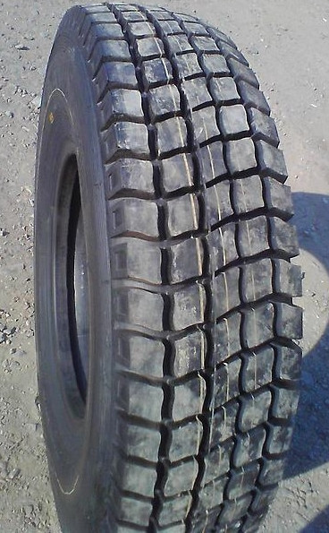 Вантажна шина KAMA 310 10 R20 146K