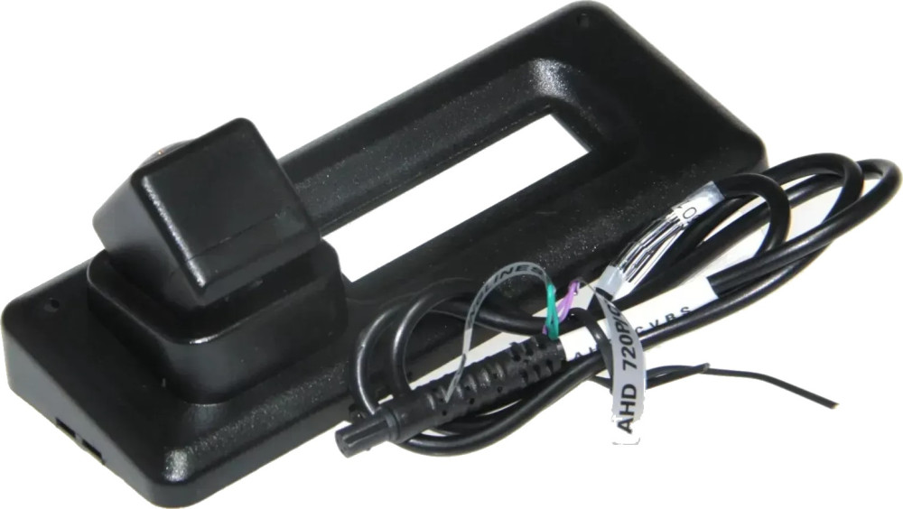 Камера заднего вида Baxster HDV-5016H