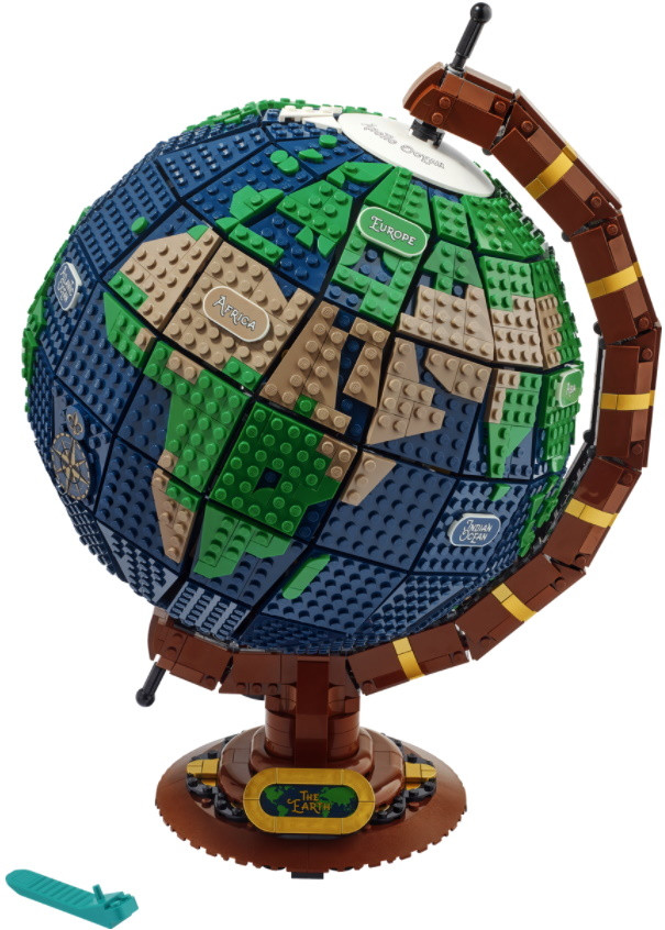 Конструктор Lego The Globe 21332