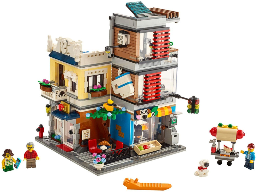 Конструктор Lego Townhouse Pet Shop and Cafe 31097