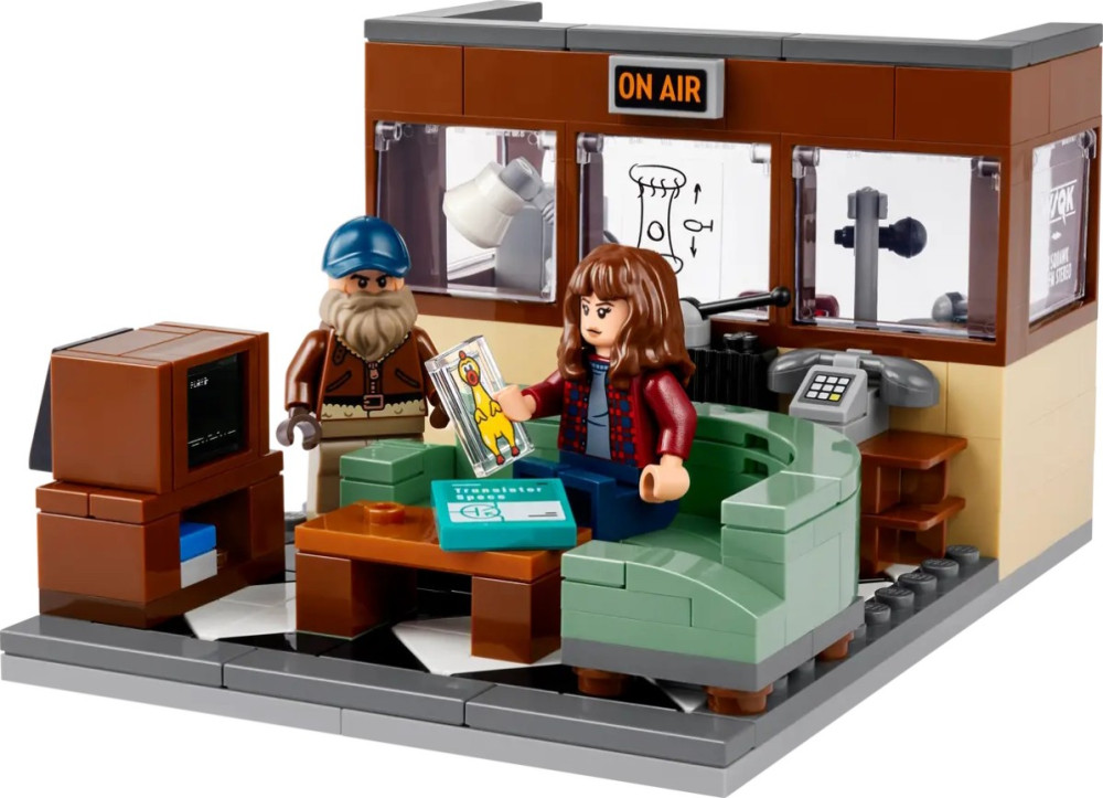 Конструктор Lego Stranger Things WSQK Radio Station 40891
