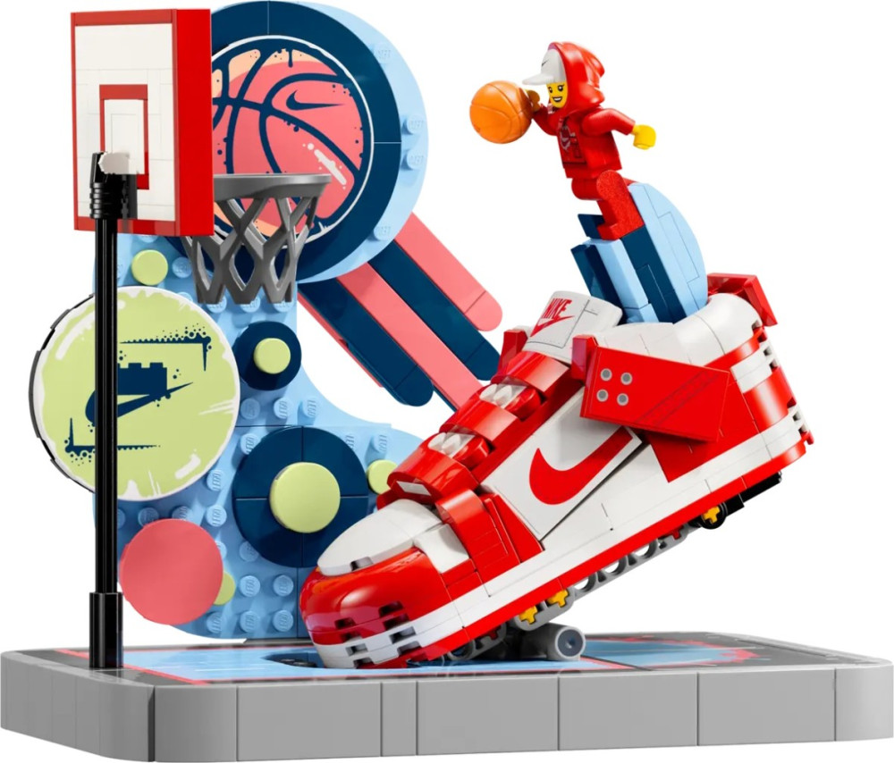 Конструктор Lego Nike Dunk Trickshot 43021