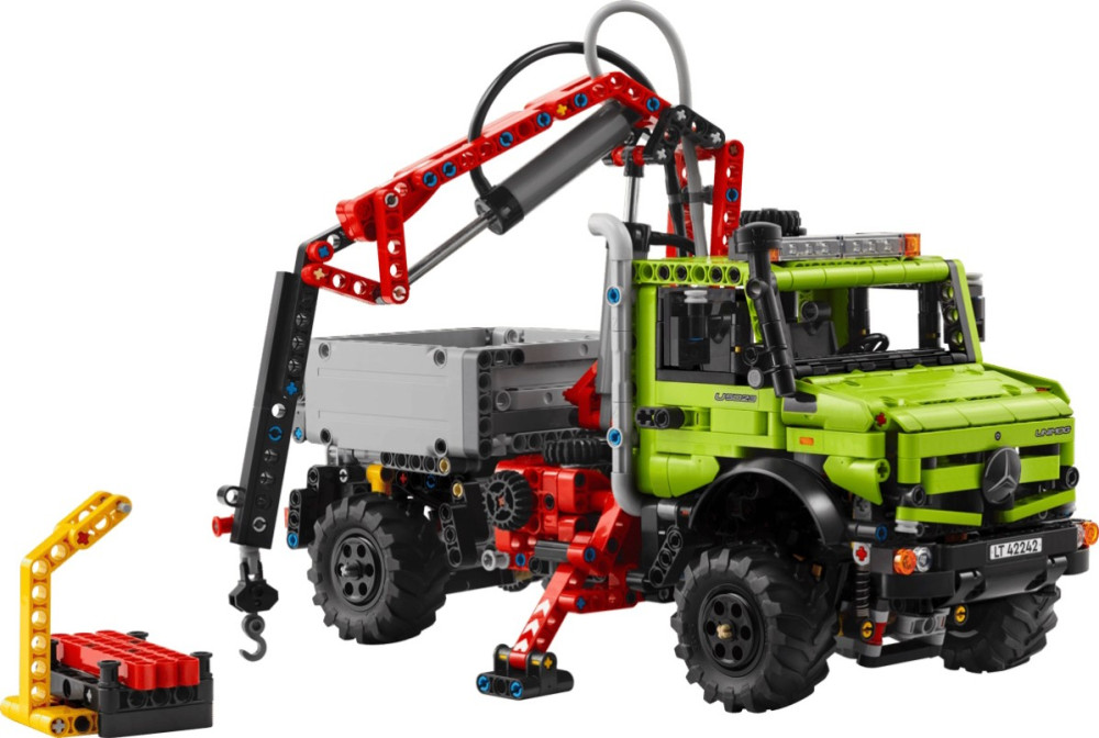 Конструктор Lego Mercedes-Benz Unimog U 5023 with Crane 42242