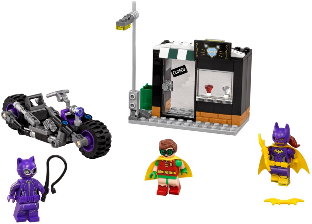 Конструктор Lego Catwoman Catcycle Chase 70902