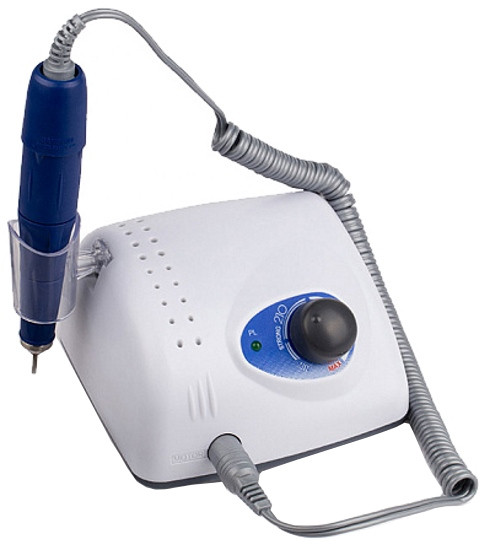 Маникюрный набор Strong 210/105L