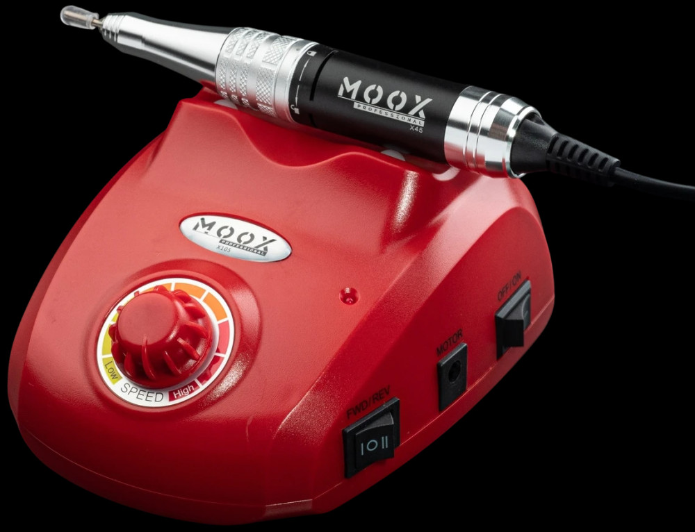 Маникюрный набор Moox X105