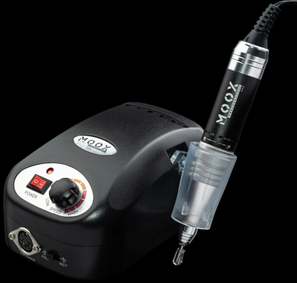 Маникюрный набор Moox X102