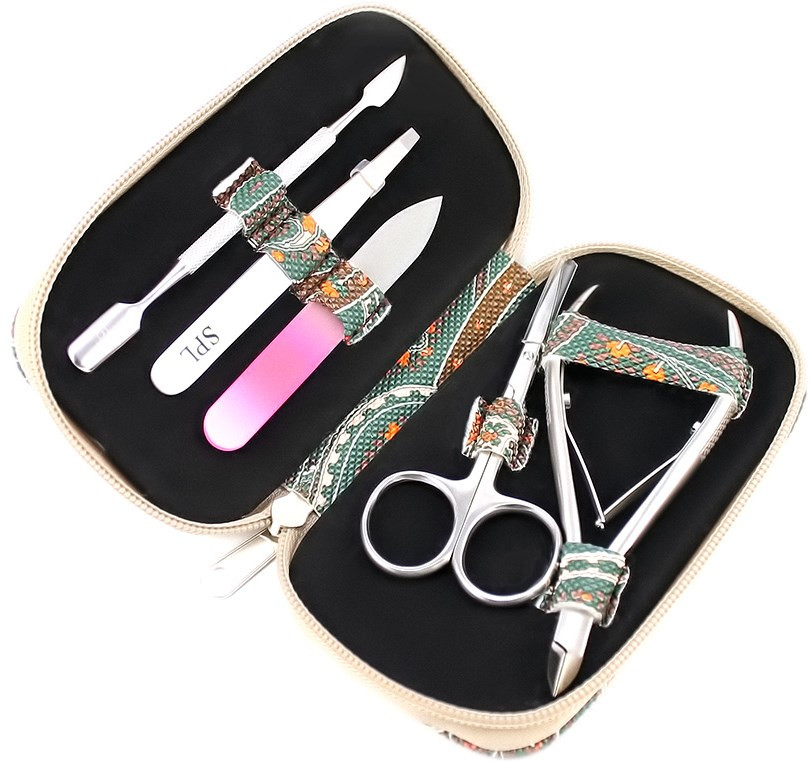 Маникюрный набор SPL 77701AB