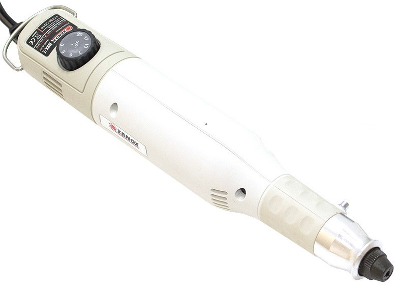 Маникюрный набор XENOX 68518