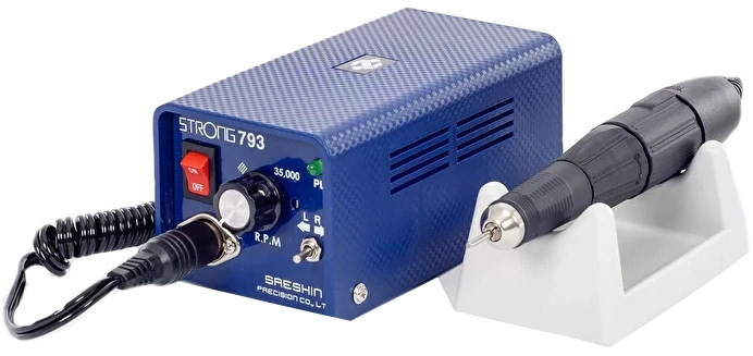 Маникюрный набор Strong 793/102L