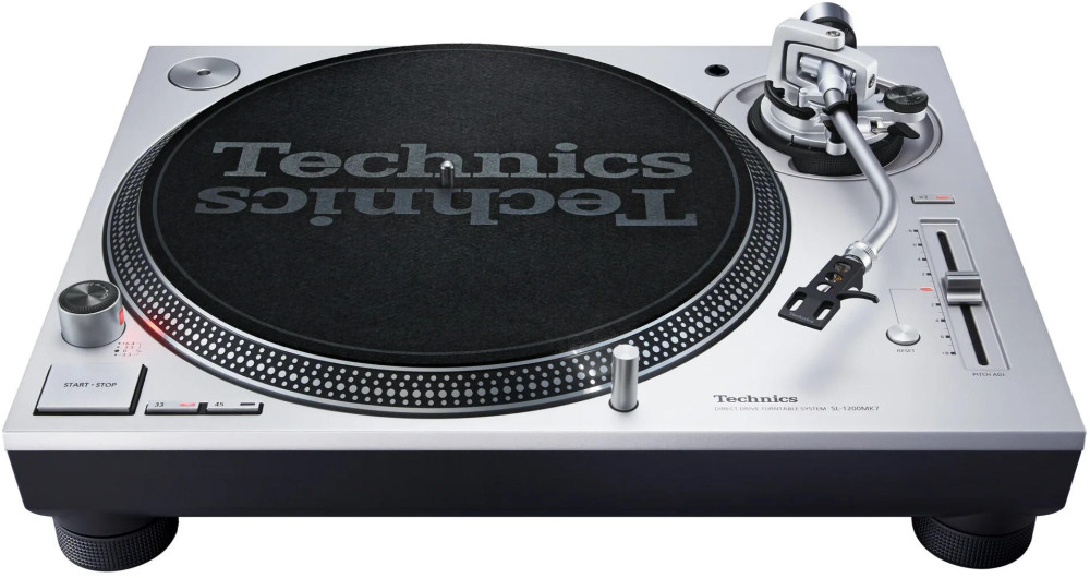 Програвач вінілу Technics SL-1200MK7