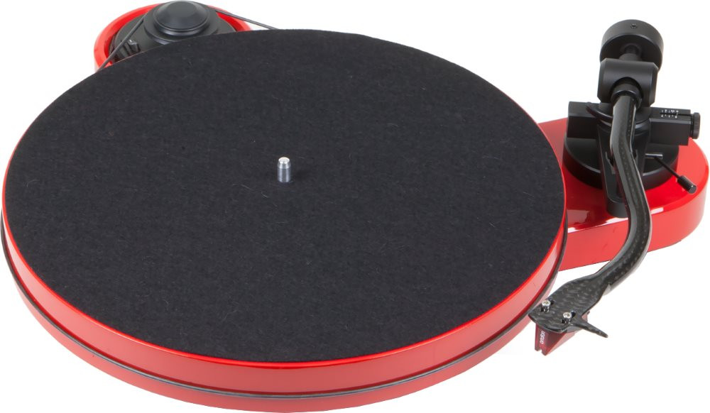 Проигрыватель винила Pro-Ject RPM 1 Carbon