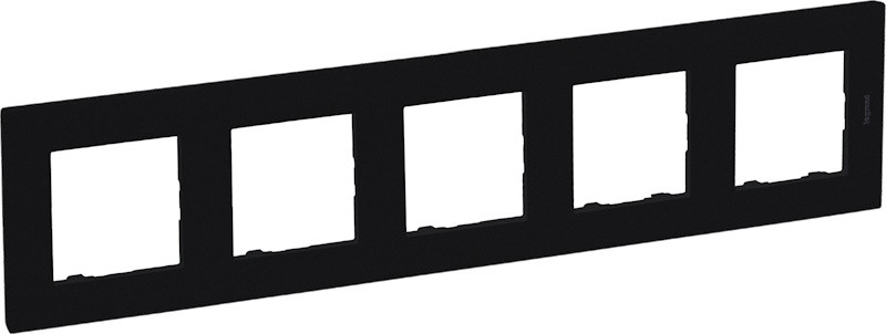 Рамка для розетки / выключателя Legrand Niloe Step 863595