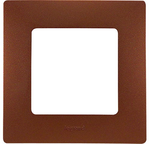 Рамка для розетки / вимикача Legrand Etika 672571