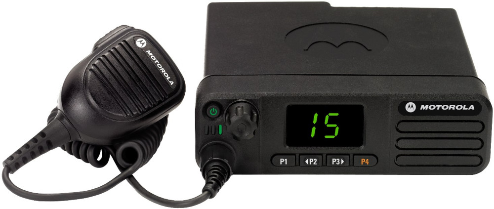 Рация Motorola DM4400E