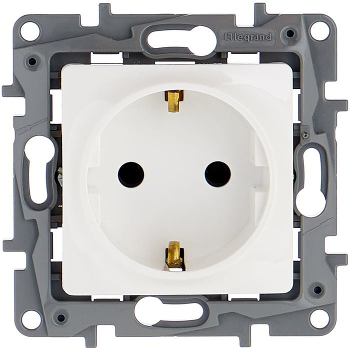 Розетка Legrand Etika 672221