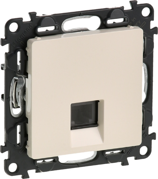 Розетка Legrand Valena Life 753538