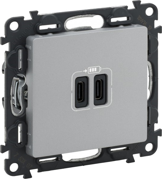 Розетка Legrand Valena Life 753307