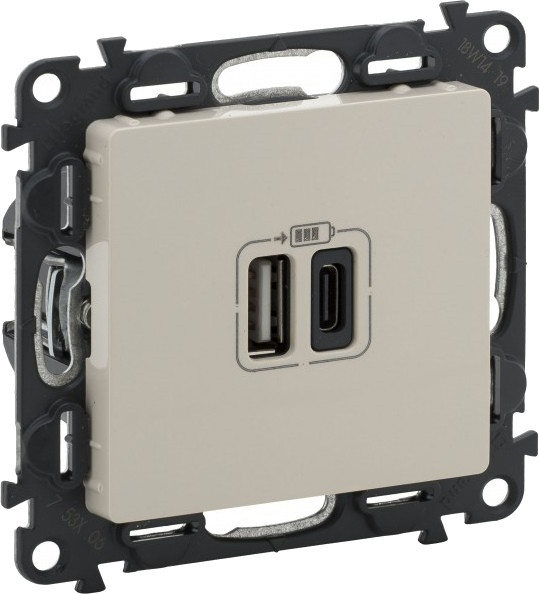 Розетка Legrand Valena Life 753206