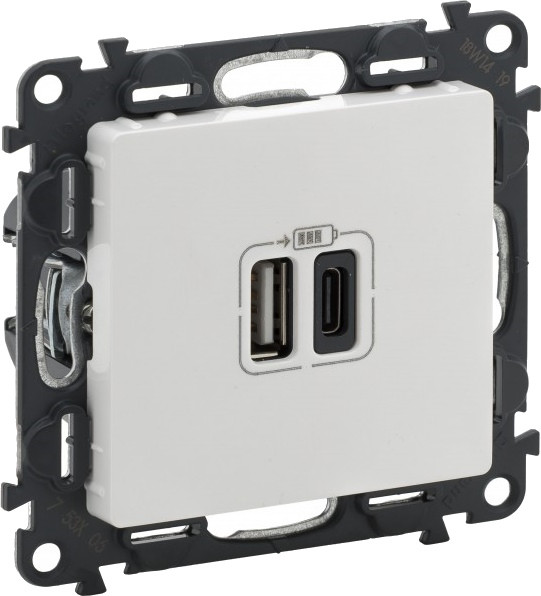 Розетка Legrand Valena Life 753106