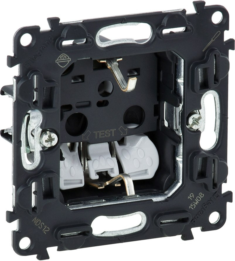 Розетка Legrand Valena InMatic 753030