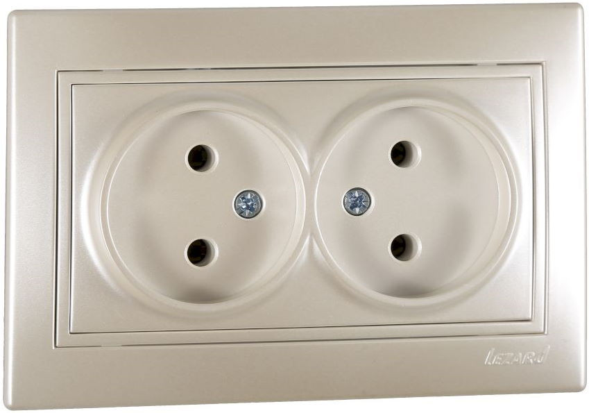 Розетка Lezard Mira 701-3030-128