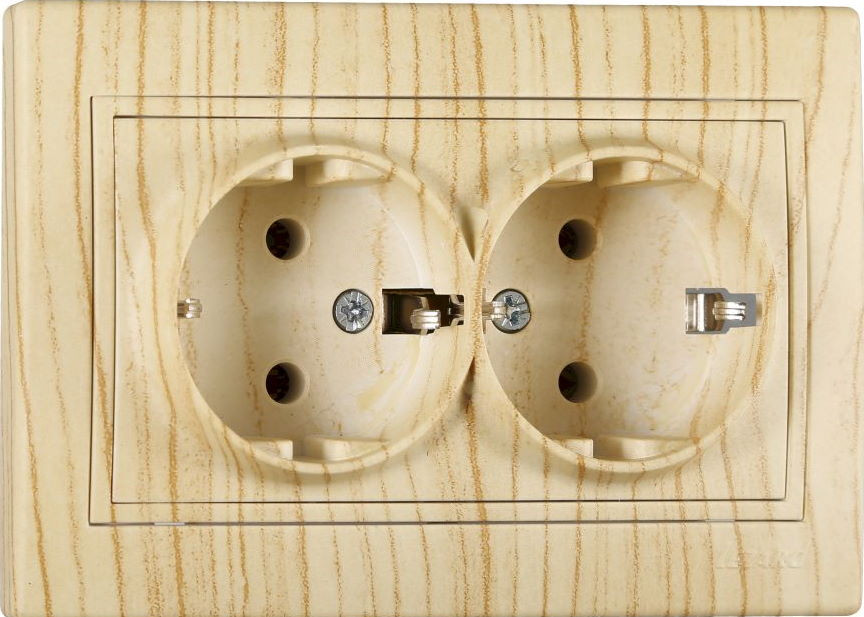 Розетка Lezard Mira 701-5252-127