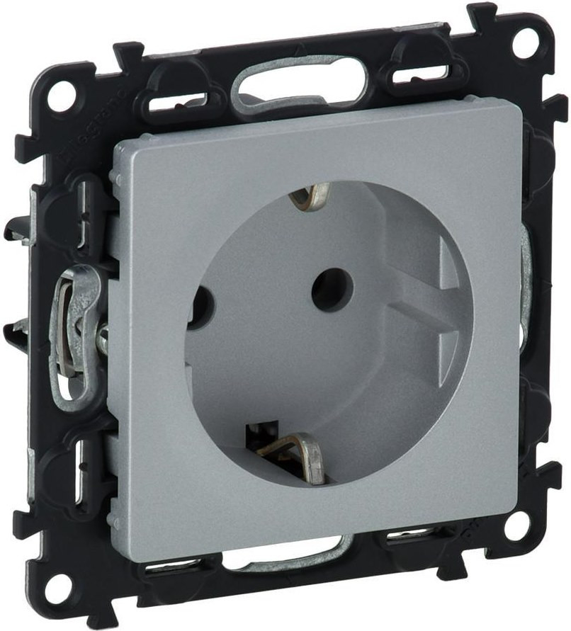 Розетка Legrand Valena Life 753621