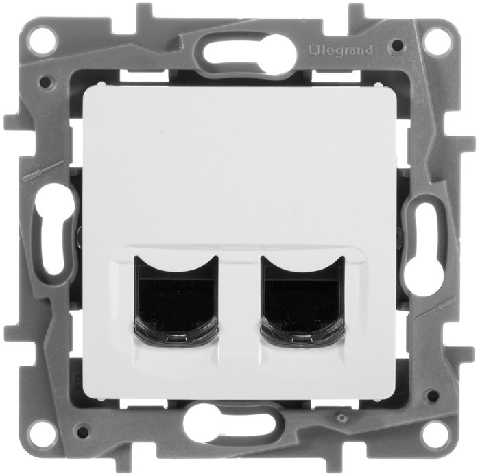 Розетка Legrand Etika 672254
