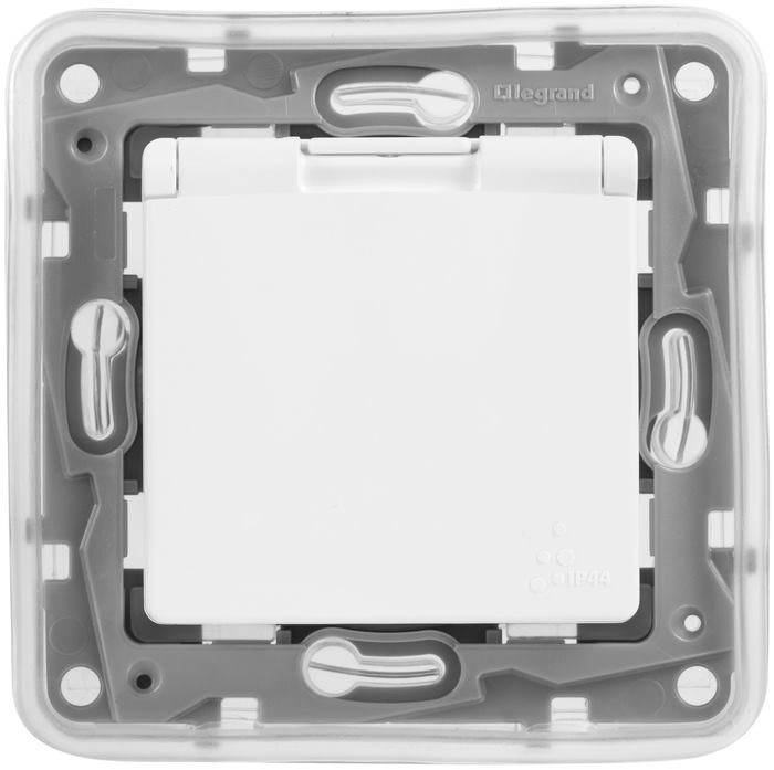 Розетка Legrand Etika 672232