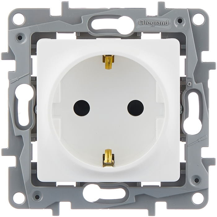Розетка Legrand Etika 672222