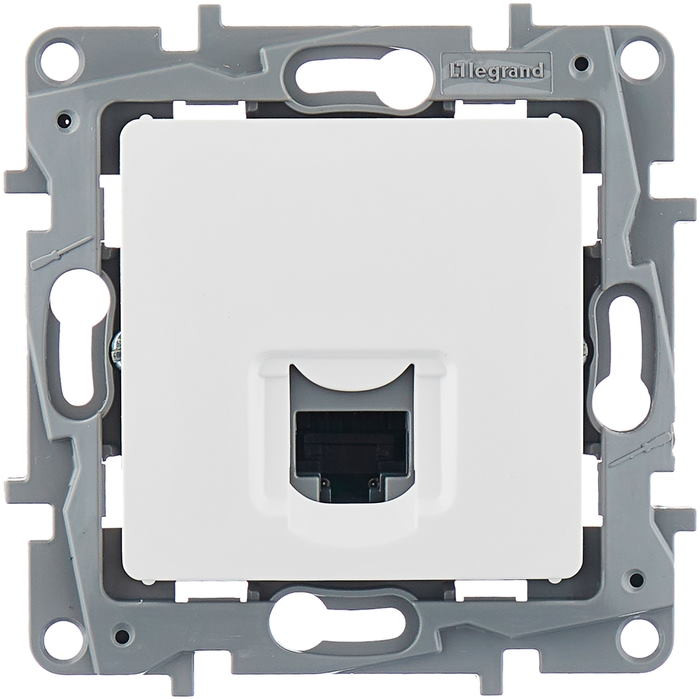 Розетка Legrand Etika 672241