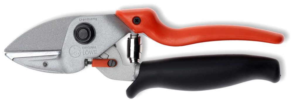 Секатор LOWE 6.109