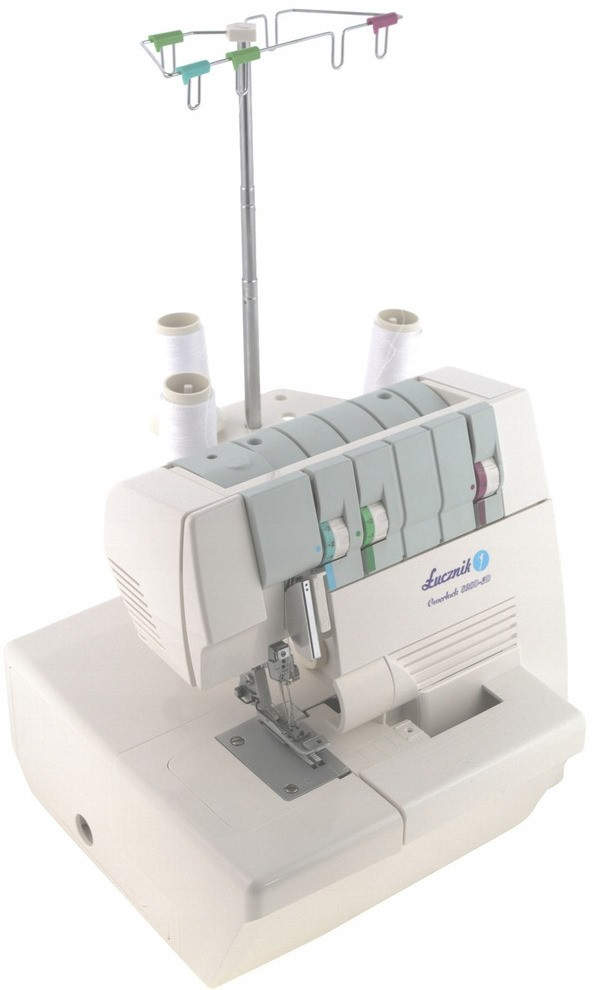 Оверлок Lucznik 820 D-3D