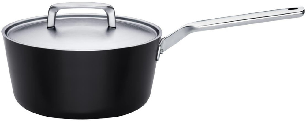 Сотейник Fiskars Rotisser 1023751